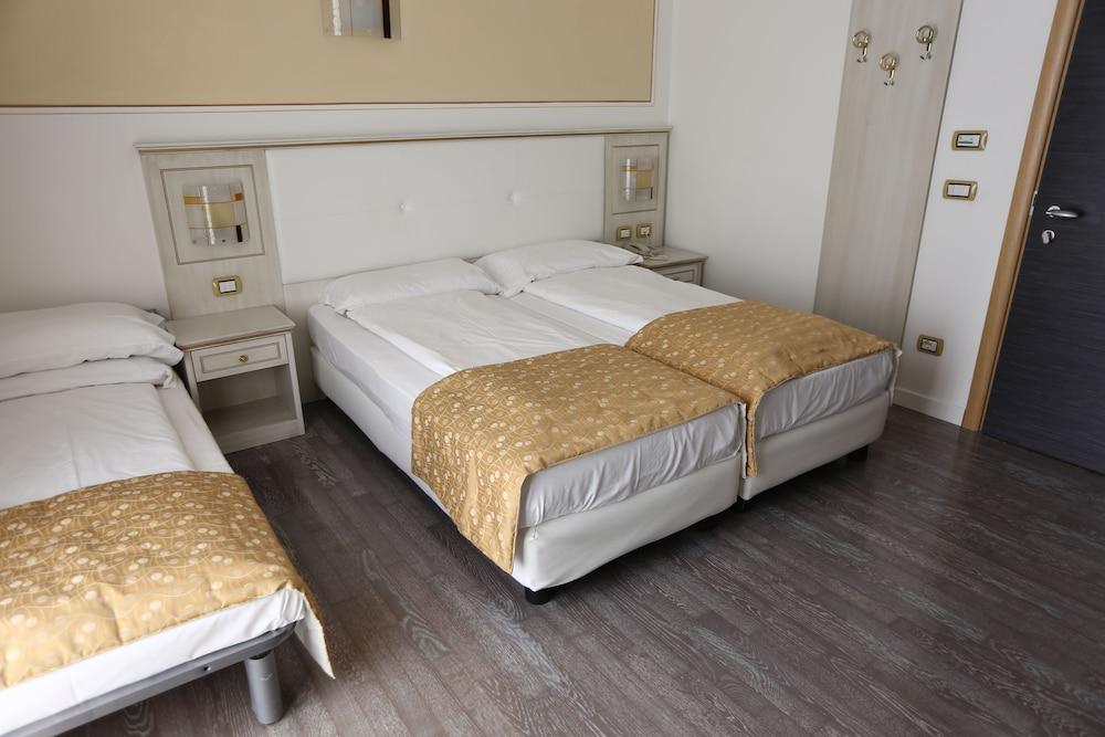 Hotel Lido Blu - Surf & Bike Torbole Sul Garda Kültér fotó