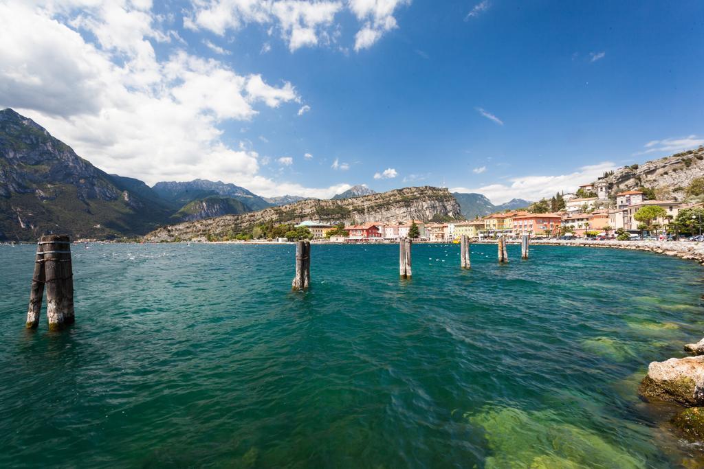 Hotel Lido Blu - Surf & Bike Torbole Sul Garda Kültér fotó