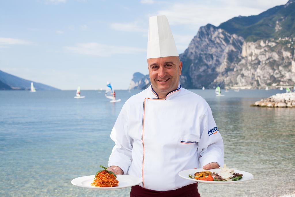 Hotel Lido Blu - Surf & Bike Torbole Sul Garda Kültér fotó