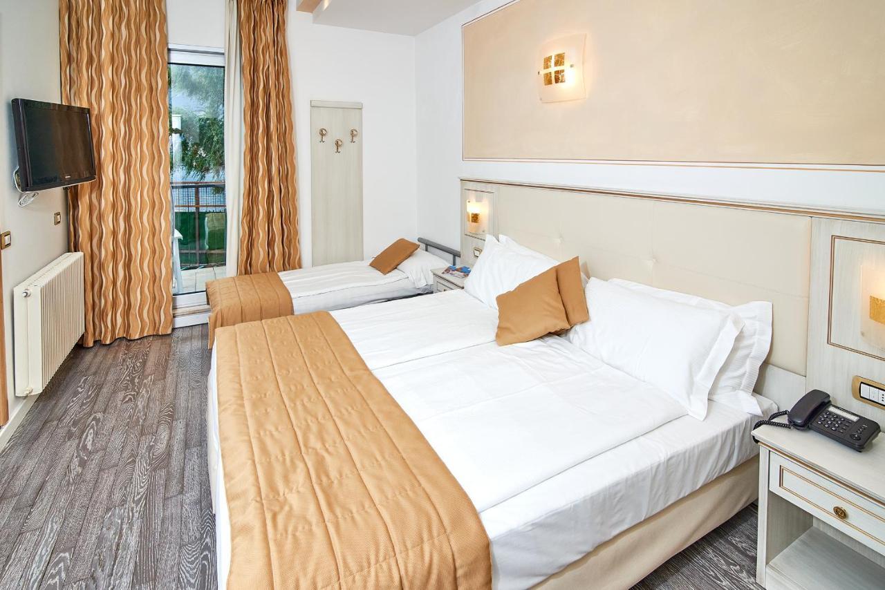 Hotel Lido Blu - Surf & Bike Torbole Sul Garda Kültér fotó