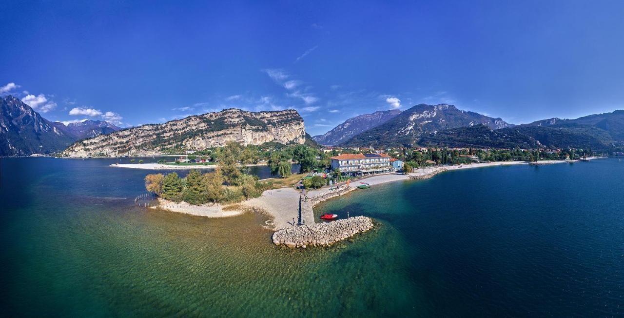 Hotel Lido Blu - Surf & Bike Torbole Sul Garda Kültér fotó